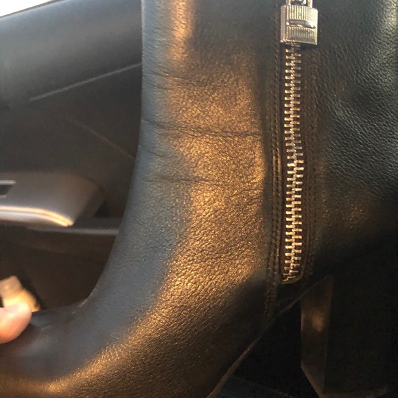 Michael Kors high heel calf boots. - Picture 4 of 5